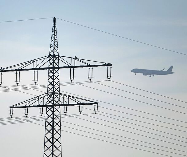 Kein Strom für Erdmannhausen: Stromausfall legt Haushalte flach.