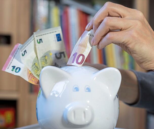 Schön wäre es, es ließe sich in Mundelsheim ein Sparschwein füllen. Doch es geht nur darum, die Löcher etwas zu stopfen.