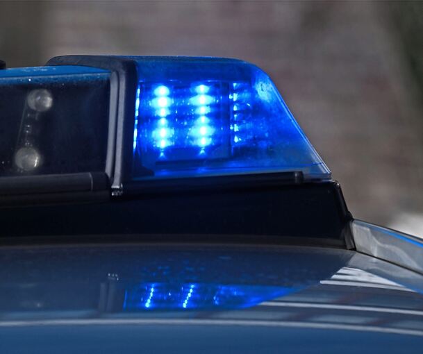 In Neckargröningen haben Unbekannte einen Baucontainer geknackt.