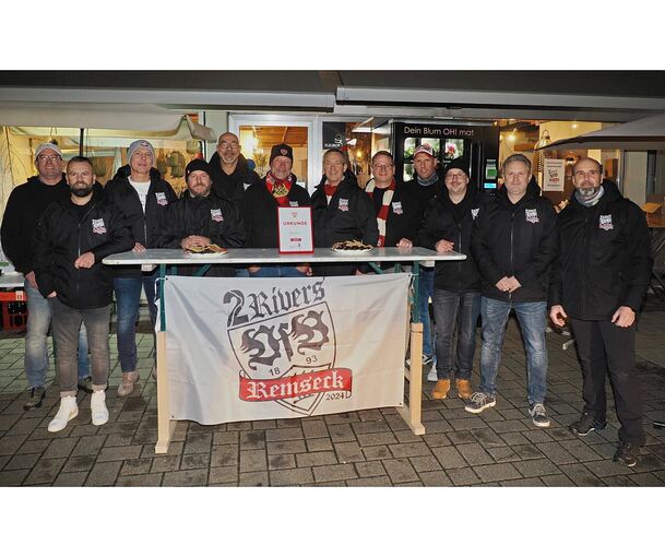 Sie sind stolze Anhänger des VfB Stuttgart und haben deshalb den offiziellen Fanclub 2Rivers Remseck gegründet.