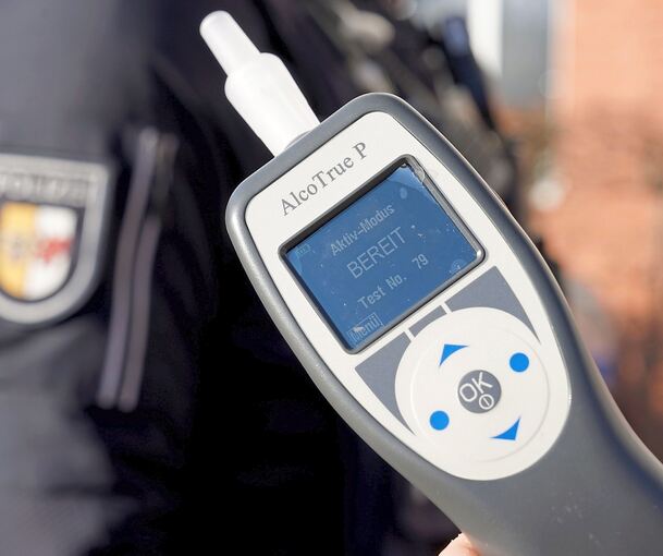 Bei dem Verursacher hatte 2,71 Promille Alkohol im Blut (Symbolbild)