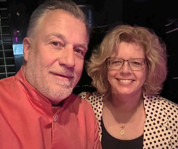 Nahbarer Künstler: Marc Marshall und Sylvia Rauscher von der Kornwestheimer Chorbühne.