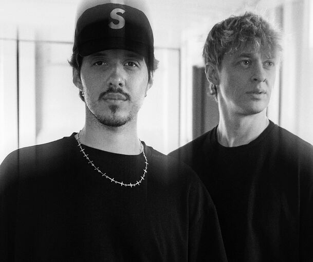 Mögen‘s auch mal handyfrei: RIN (links) und Schmyt. Mögen‘s auch mal handyfrei: RIN (links) und Schmyt.