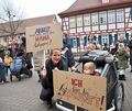 Eltern protestiereten mit ihren Kindern gegen die Gebührenerhöhung. Eltern protestiereten mit ihren Kindern gegen die Gebührenerhöhung.