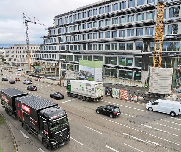 Zwei Großprojekte der Stadt für 2025: Weitere elf Millionen Euro werden über die Tochter Bietigheimer Wohnbau für die neue Zentrale im „Green Building“ fällig, zudem ein Anteil von drei Millionen beim Großprojekt B27-Sanierung.