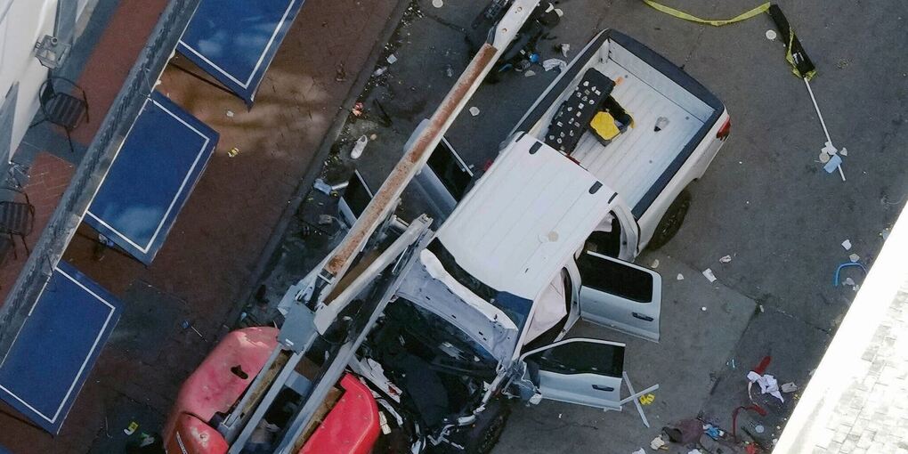 Auto fährt in Menschenmenge in New Orleans