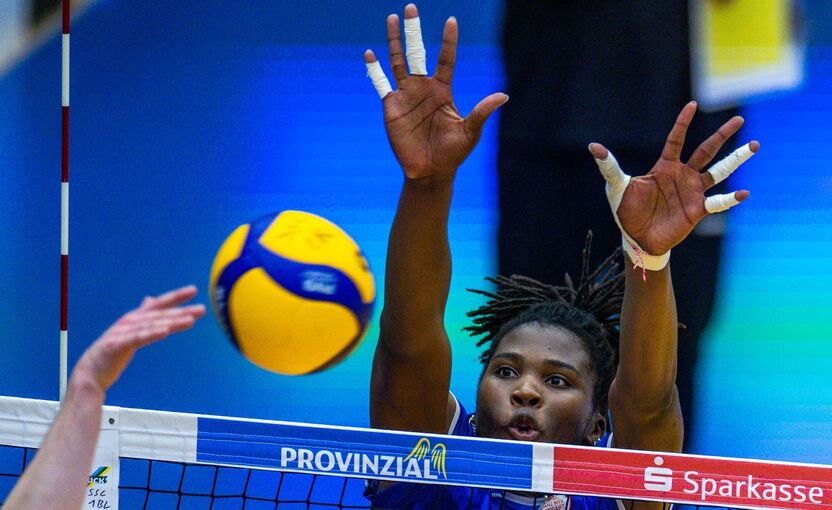 Hände hoch: Krystal Rivers