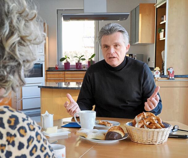 Butterbrezeln und Kaffee: An Oliver Martins Küchentisch im Ludwigsburger Osten gibt es schwäbisches Frühstück.