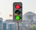 Demolierte Ampel in Berlin: Seit dem Regierungsbruch verzeichnen die Parteien im Kreis Ludwigsburg ein deutliches Mitglieder-Plus.