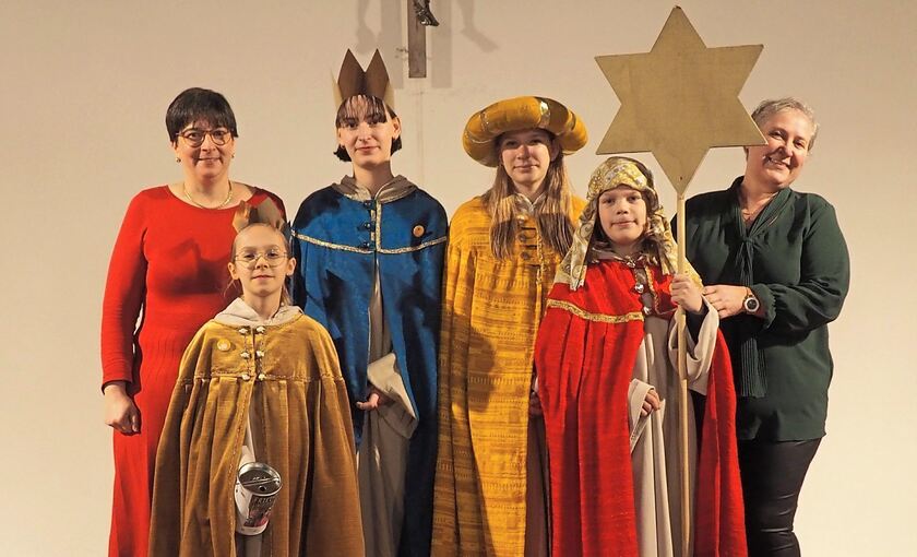 Sie dürfen den Ministerpräsidenten besuchen (von links): Organisatorin Natascha Findeis, Matthea Bauer, Julia Findeis, Leni Fehrenbacher, Jona Fehrenbacher und Organisatorin Ingrid Groß.