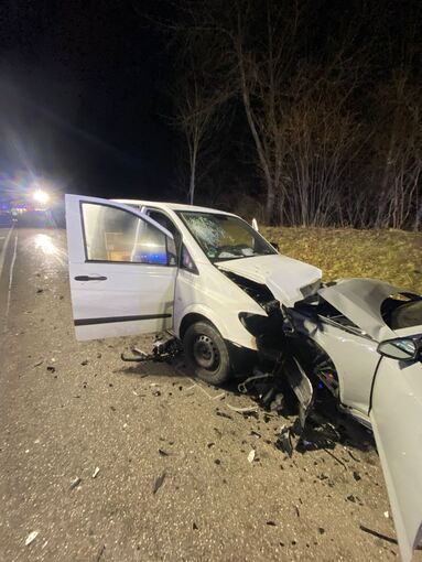 19-Jähriger stirbt nach Frontalzusammenstoß 19-Jähriger stirbt nach Frontalzusammenstoß