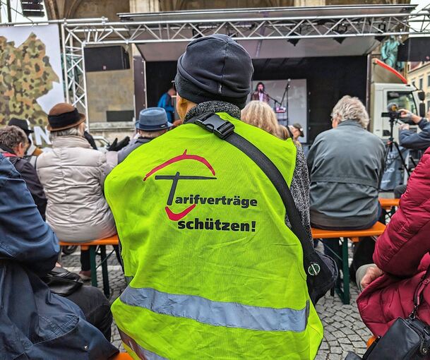 Drohen bald Streiks bei Müllabfuhr, ÖPNV oder Kitas: Ende Januar beginnen die Tarifgespräche für viele Mitarbeiter in den Kommunen.