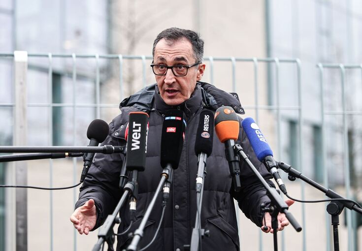 Nach Ausbruch der Maul- und Klauenseuche - Özdemir Nach Ausbruch der Maul- und Klauenseuche - Özdemir