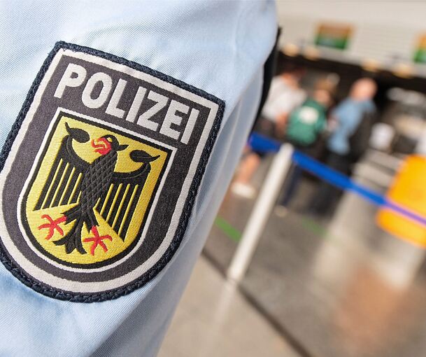 Die Polizei sucht nach Zeugen.