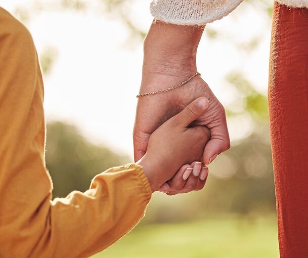 Ehrenamtliche können die Vormundschaft oder Pflegschaft von Kinder und Jugendlichen übernehmen.