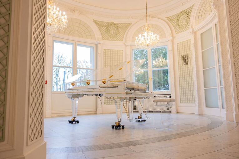 Glasflügel von Udo Jürgens wird versteigert