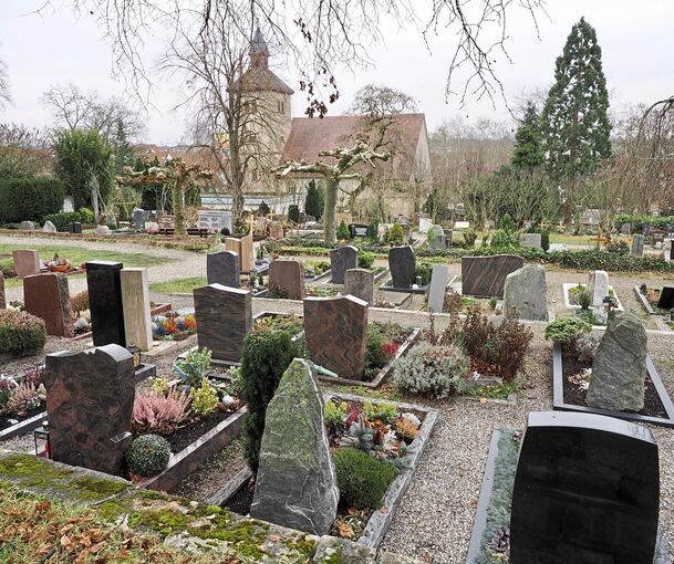 Vergangenes Jahr wurde auf dem Asperger Friedhof eine Statue im Wert von 1200 Euro gestohlen.