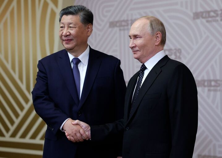 Chinesischer Präsident Xi und Russland Staatschef Putin