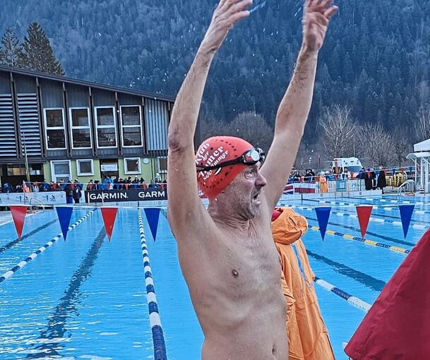 Mit Fett dürfen sich die Schwimmer nicht eincreme. Im Falle eines Rettungseinsatzes könnte es dann zu Komplikationen kommen.