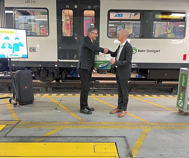 Vor einer Woche präsentiert die Region um ihren Direktor Alexander Lahl (links) die neue S-Bahnen: Bis die auch mal in Vaihingen oder Mühlacker halten werden, dauert es aber wohl noch.