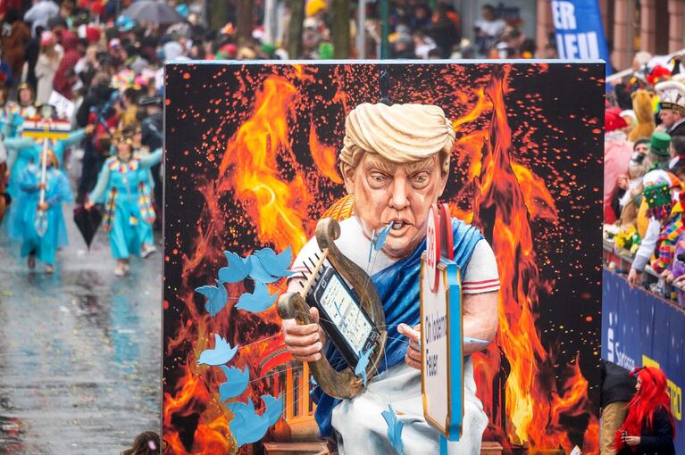 Trump als Motiv am Rosenmontag 2020 in Mainz