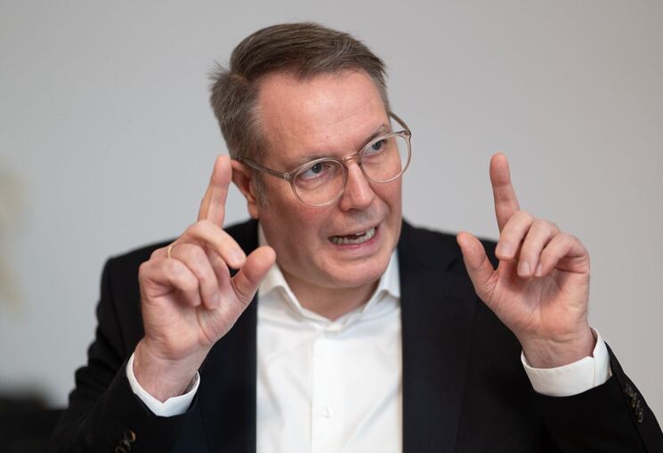 Ministerpräsident Alexander Schweitzer