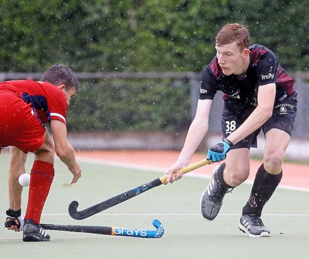Lasse Fischer (rechts) ist seit 2013 Teil des HC Ludwigsburg.