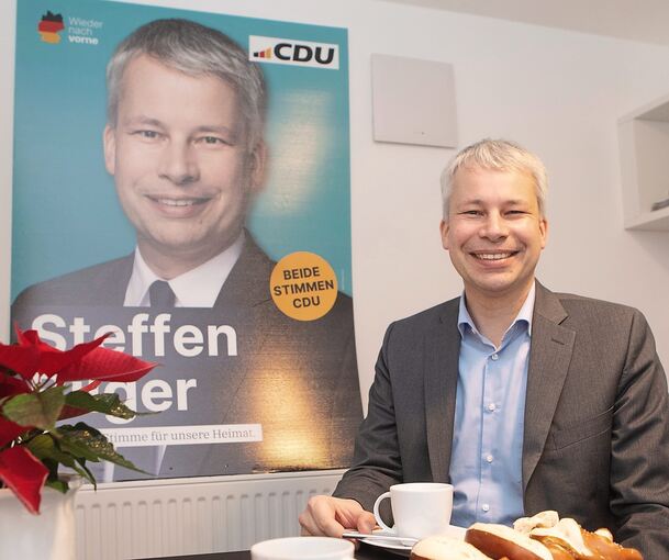 Steffen Bilger (hier bei einem Redaktionsgespräch) nimmt die Reaktionen auf seinen kurzen Tweet locker.
