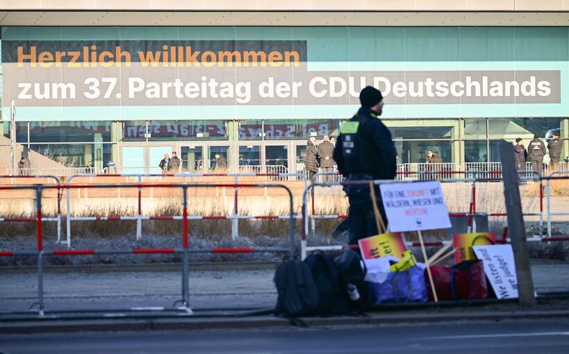 Demonstrationen zum 37. Bundesparteitag der CDU Demonstrationen zum 37. Bundesparteitag der CDU