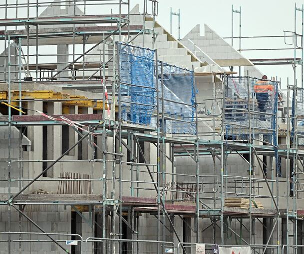 Der Wohnungsbau lahmt. Das macht sich auch bei den Sozialwohnungen bemerkbar.