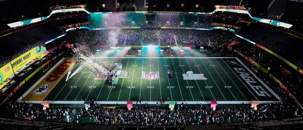 Vor dem LIX. Super Bowl Vor dem LIX. Super Bowl