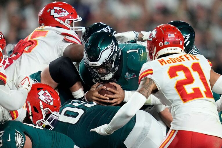 Super Bowl mit den Kansas City Chiefs (helle Trikots) Super Bowl mit den Kansas City Chiefs (helle Trikots)