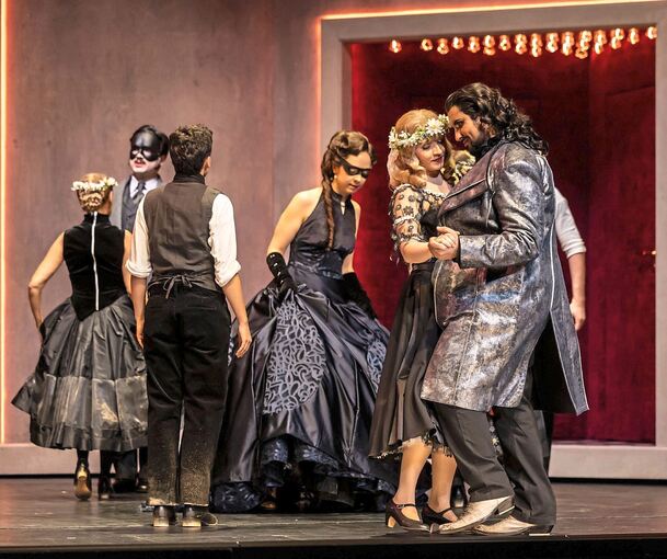 Liebe, Triebe, Hiebe: „Don Giovanni“ am Heilbronner Theater.