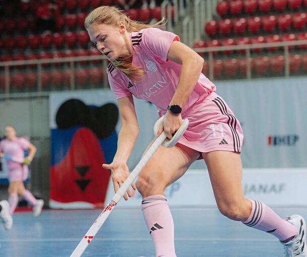 Blüht in der Halle besonders auf: Ines Wanner.