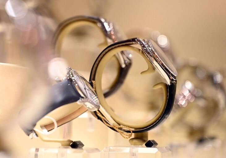 Schmuck und Uhren sind teurer geworden.