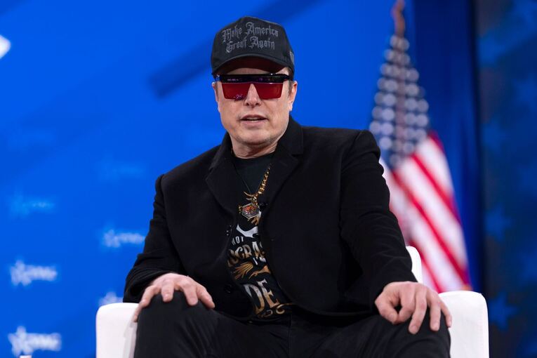 Musk treibt Entlassungen in US-Behörden voran Musk treibt Entlassungen in US-Behörden voran