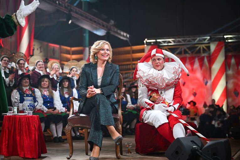 CDU-Politikerin Klöckner steht vor Stockacher Narrengericht CDU-Politikerin Klöckner steht vor Stockacher Narrengericht