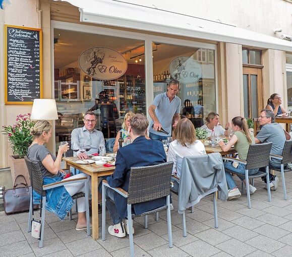 Albondigas, Chorizo und gute Weine auf der Terrasse: Das El Olivo war beliebt bei Liebhabern spanischer Küche.