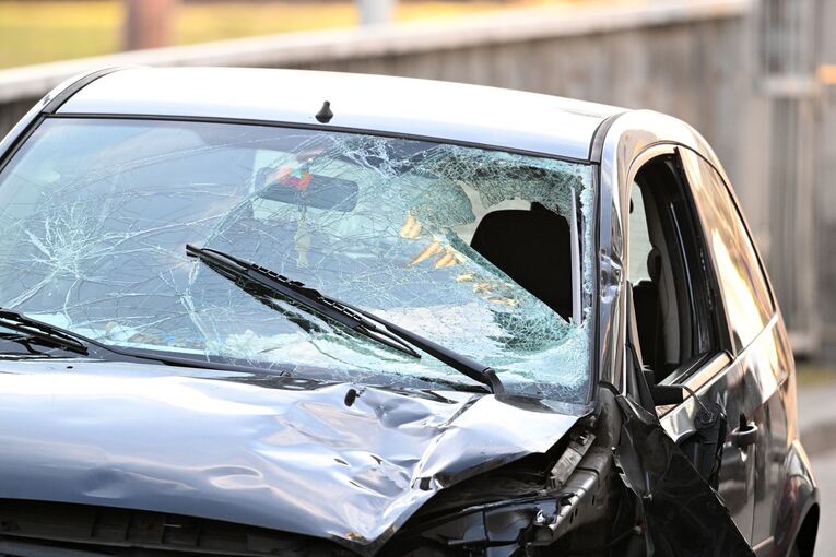 Auto fährt in Menschenmenge in Mannheim