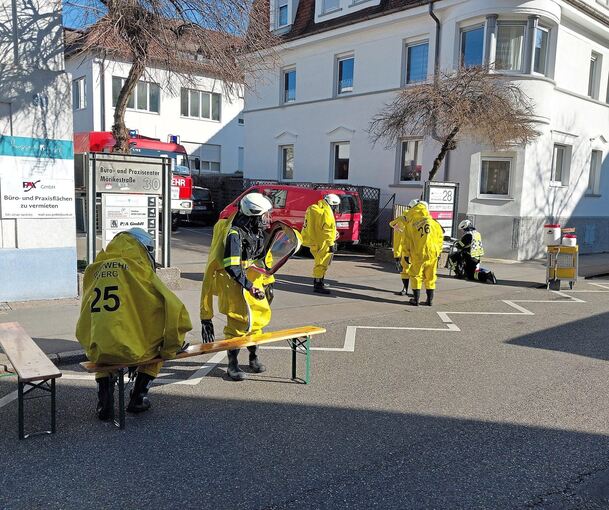 In der Mörikestraße sind Spezialkräfte im Einsatz.