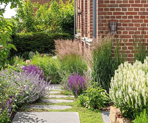 Ein Garten kann auf ganz unterschiedliche Weise gestaltet werden.