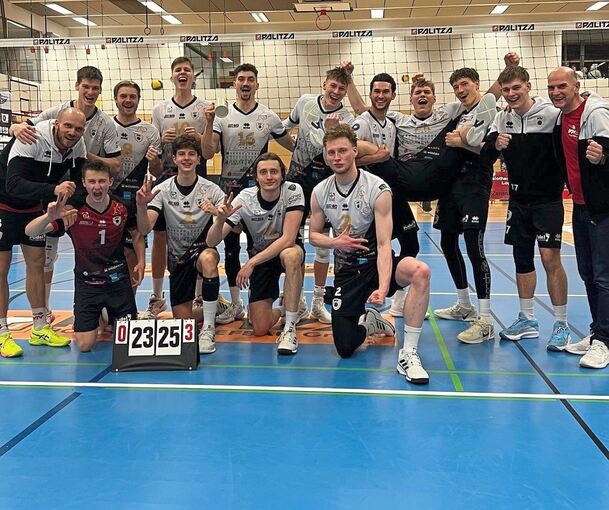 Die Barock Volleys MTV Ludwigsburg bleiben in der 2. Volleyball-Bundesliga Süd das Team der Stunde. Das glatte 3:0 beim Tabellen Die Barock Volleys MTV Ludwigsburg bleiben in der 2. Volleyball-Bundesliga Süd das Team der Stunde. Das glatte 3:0 beim Tabellensechsten TSV Mühldorf war der bereits elfte Sieg hintereinander für das Team von Trainer Michael Dornheim. Der Sprung auf