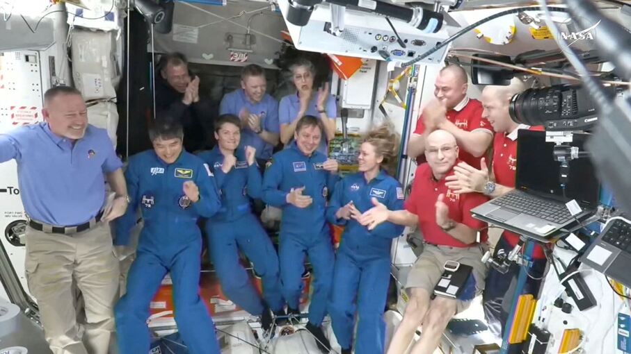 Mission zur ISS - «Crew 10» Mission zur ISS - «Crew 10»