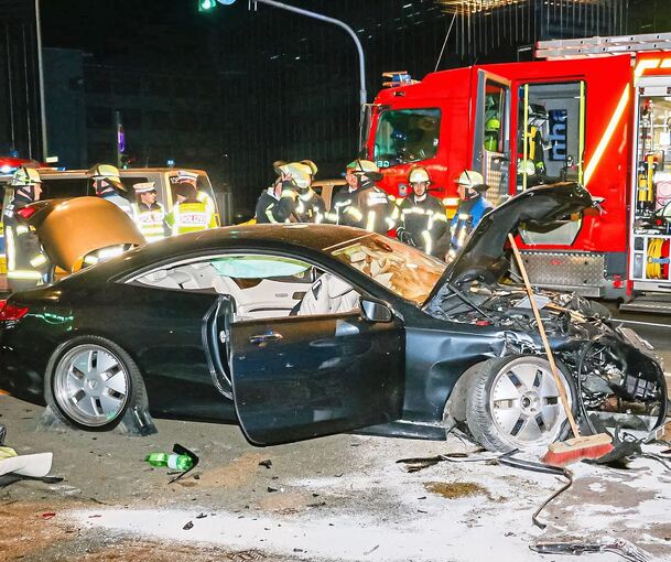 Beide Beteiligten an dem Autorennen waren mit einer Mercedes S-Klasse unterwegs.