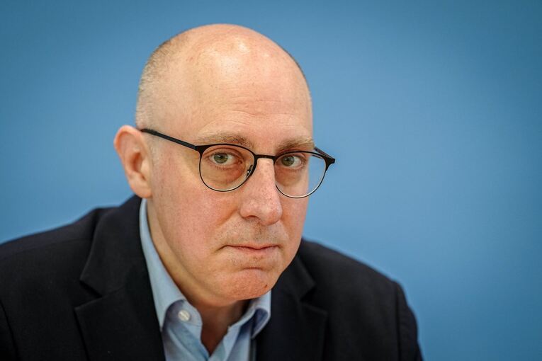 Sinan Selen Sinan Selen