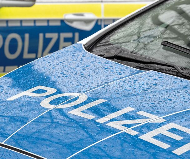Die Polizei sucht noch Zeugen der Unfallflucht.