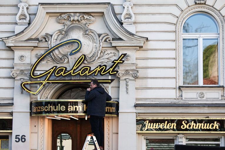 Setbesuch "Ku’damm 77"