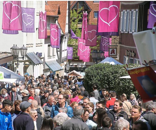 Ein Bild von der Herzens Mai‘le aus einer Zeit, als Corona und Terroranschläge mit Autos noch kein Thema waren.