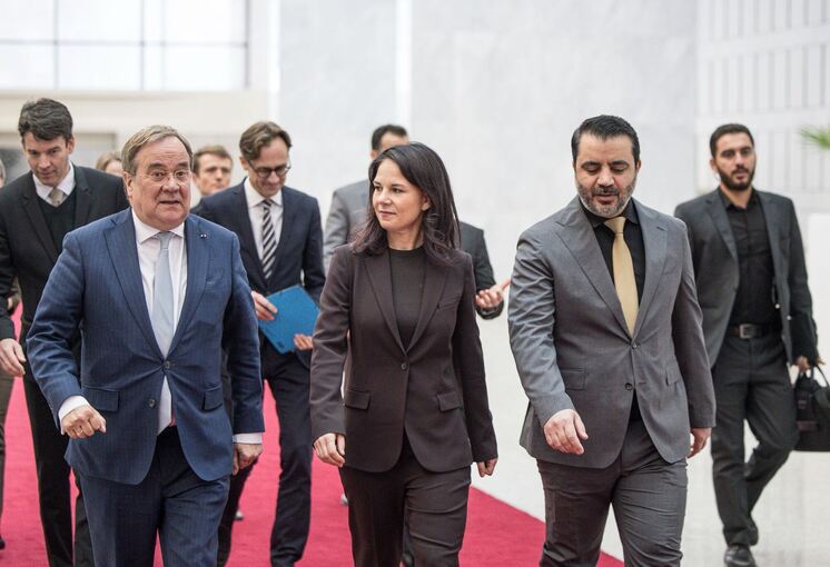 Laschet gegen Abkehr von Russland-Sanktionen