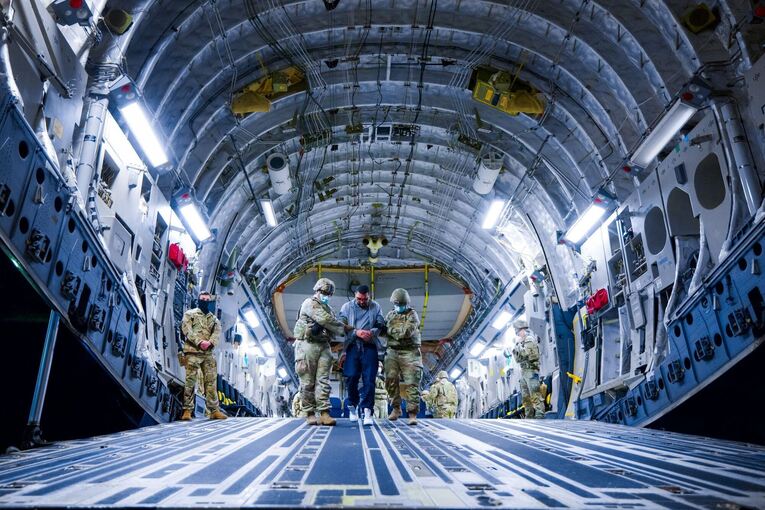 USA schicken weitere angebliche Kriminelle nach El Salvador